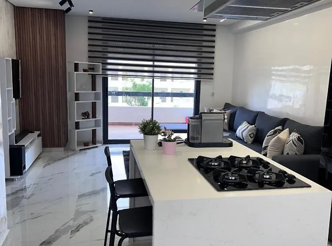 Coin Confort 2 chambres de luxe avec piscine