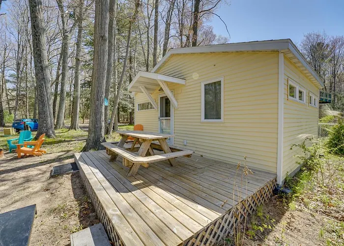 4-Season Gold Coast Cottage, 2 Mi To Winter Sports