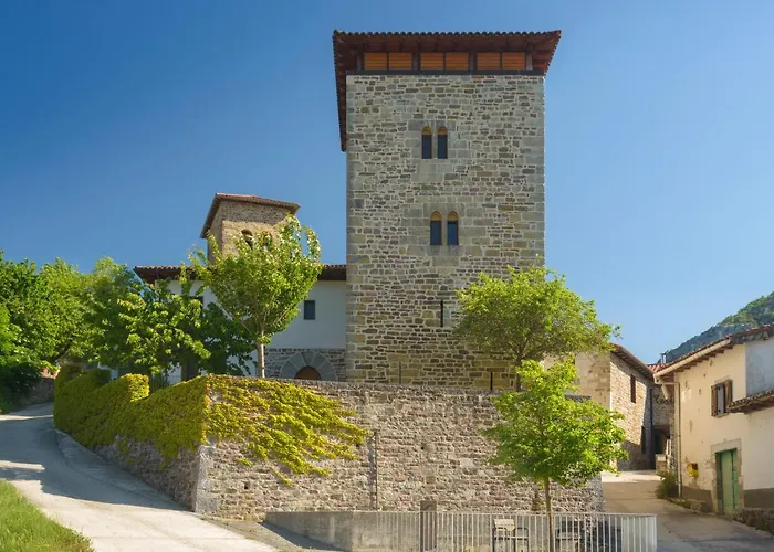 Hotel Rural Torre De Uriz