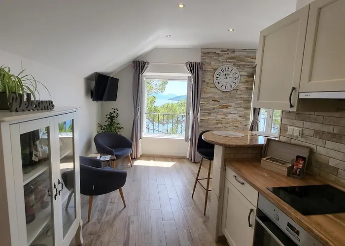 Old Town Sea Front M&M Apartment Korcula