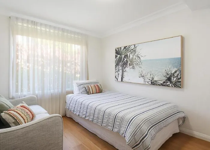 Moon Glow Views, Short Walk To Beach Accom Holidays