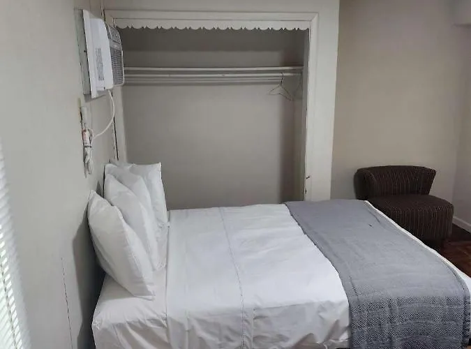 Yankee Clipper Resort Motel