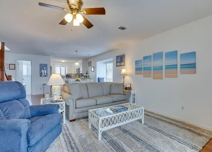 Cape San Blas Gem: Walk To Beach & Pool!