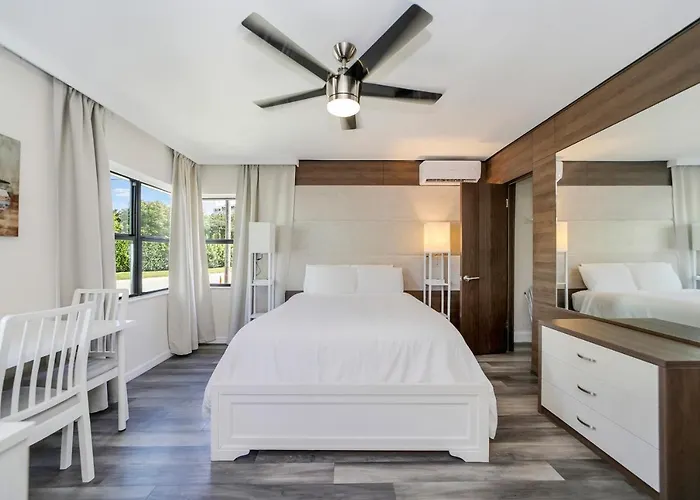 Deco Boutique Hotel
