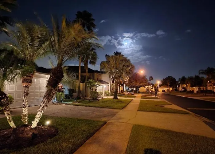 Relaxing, Private Family Home At Lake Berkley Resort, South Facing Pool, Near Disney, Seaworld