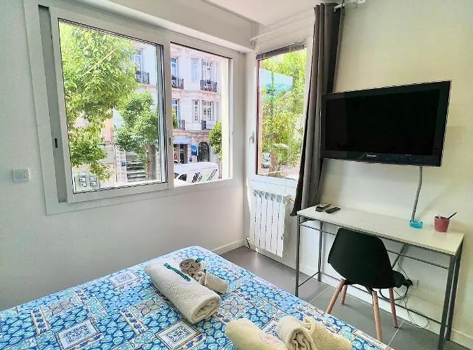 Gloria Maris Apartment