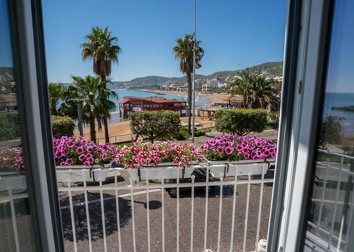 Aquamar Bed And Breakfast