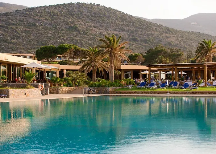 Kernos Beach Hotel&Bungalows