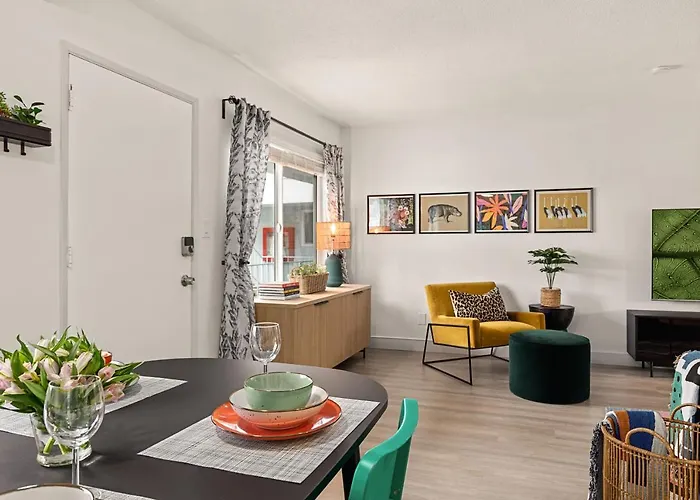 East Village Arts District, King Suite With Sofa Bed Nrp26-02357