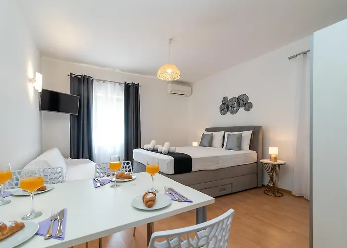 Apartments Bozan