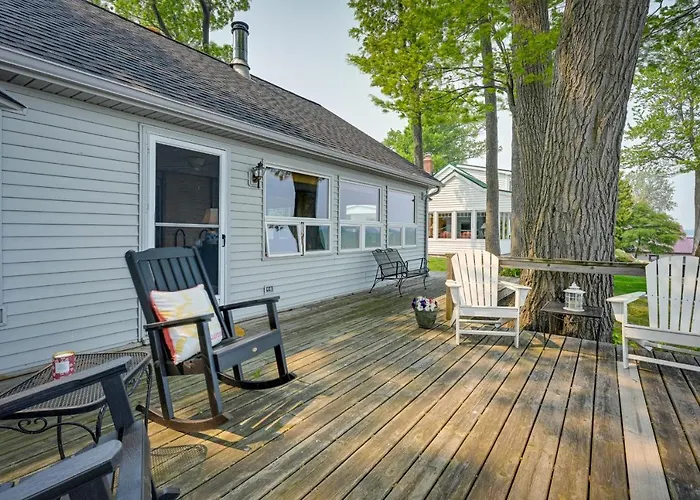 'Summer Place' A Vibrant Rental On Lake Huron