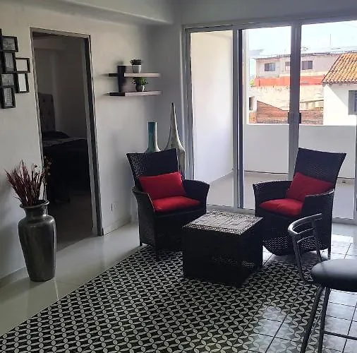 Malecon uno PV Libertad 111 Centro 48300 Puerto Vallarta Jal