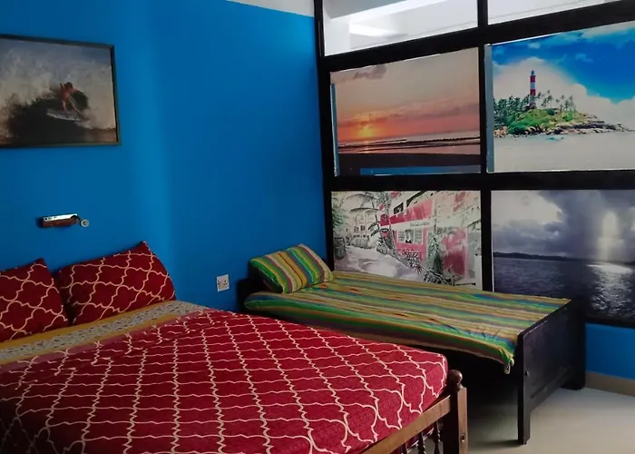 Abhi'S Cafe Avaduthura Kovalam