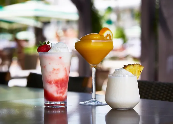 Kimpton Surfcomber Hotel By Ihg