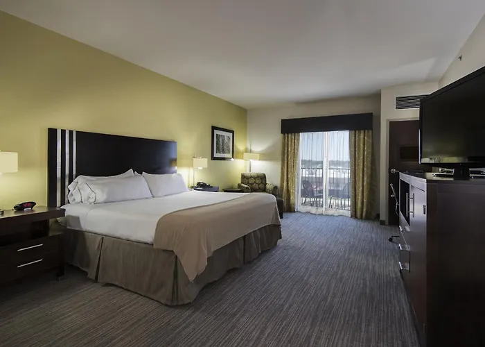 Holiday Inn Express Conway By Ihg