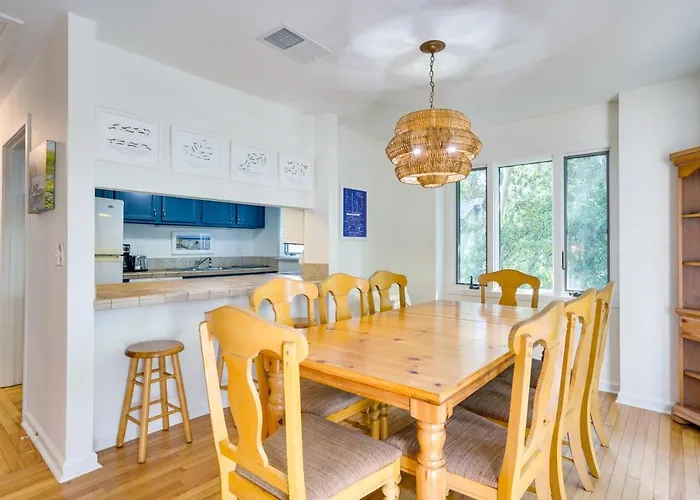 Kiawah Island Vacation Rental: Walk To Beach!