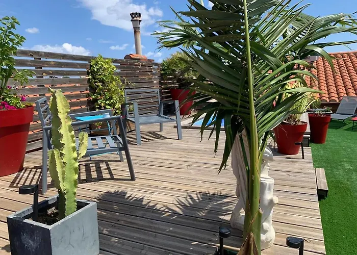 Le Patio Pere Pigne Guestroom