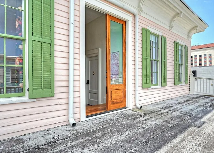 Sugars Inn Room 2 Boutique Hotel One Mile To Beach