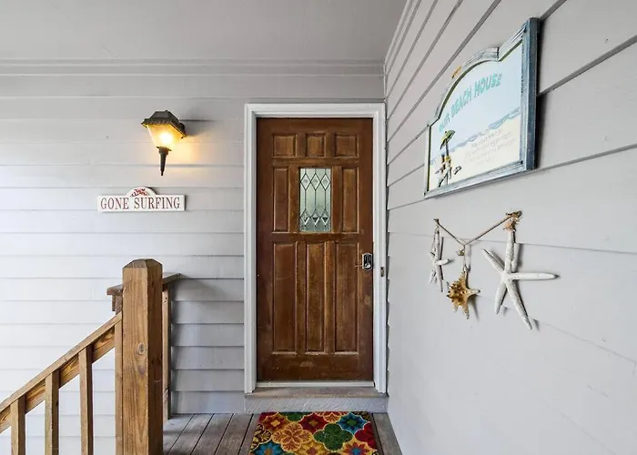 Oceanview Townhouse W/ Pool - Newly Renovated