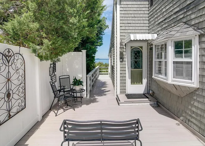 Bayfront Plymouth Gem W/ Sunroom, Steps To Shore!