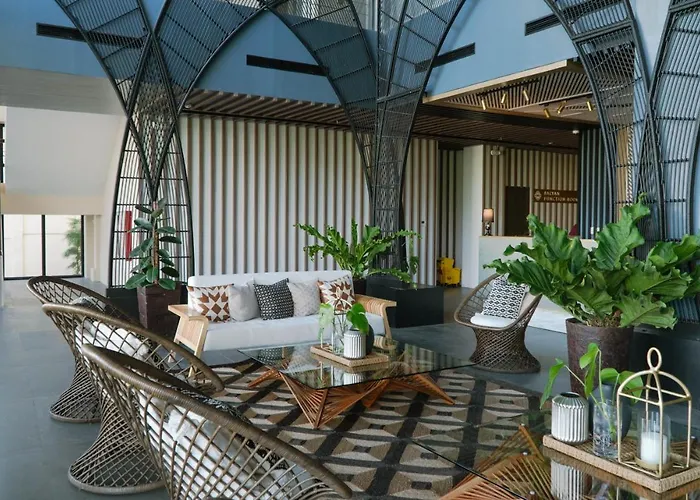 Adelina Hotel And Suites