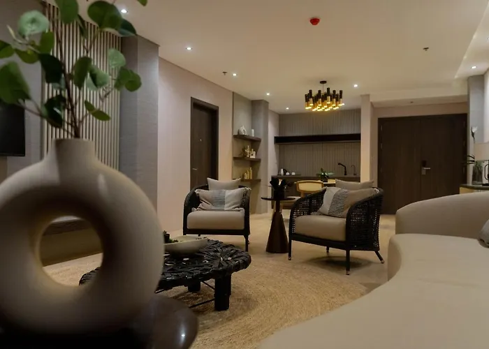 Adelina Hotel And Suites