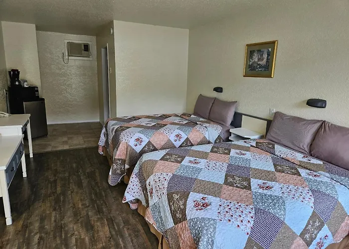 Granby River Inn & Suites