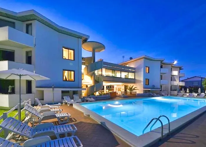 Residence With Swimming-Pool In Marina Di Cecina Just 700 Meters From The Beach