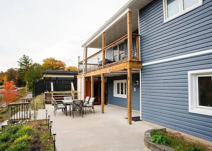 Luxury Riverfront Villa Walk To Beach