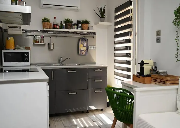 Studio Cosy " La Tarente Doree "