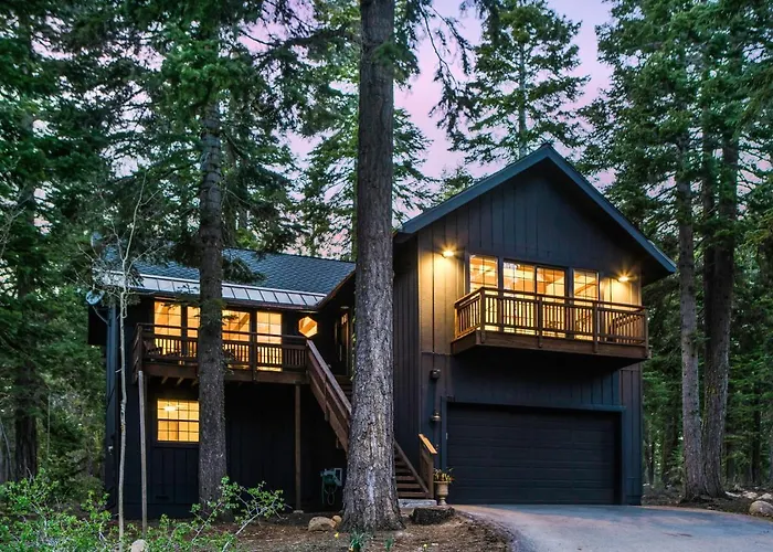 Timber Grove At Tahoe Park - Gorgeous 4Br Cabin - Tahoe Park Hoa, Pets Ok, Near Skiing