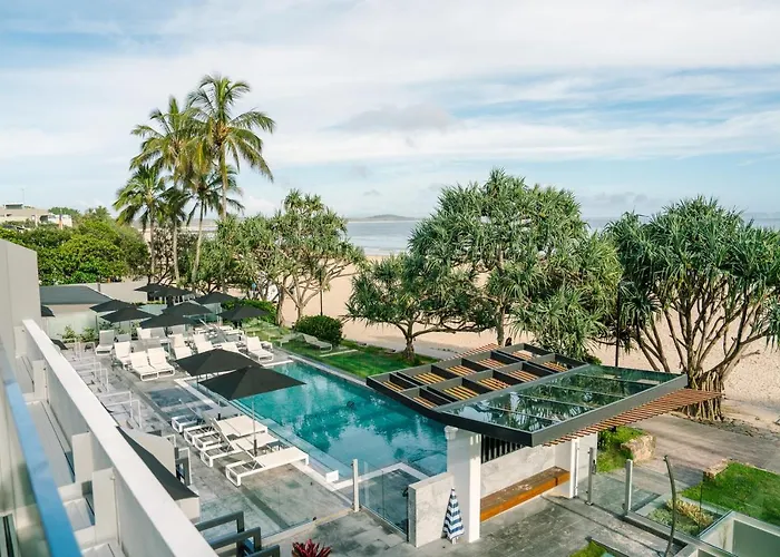 Netanya Noosa Beachfront Resort