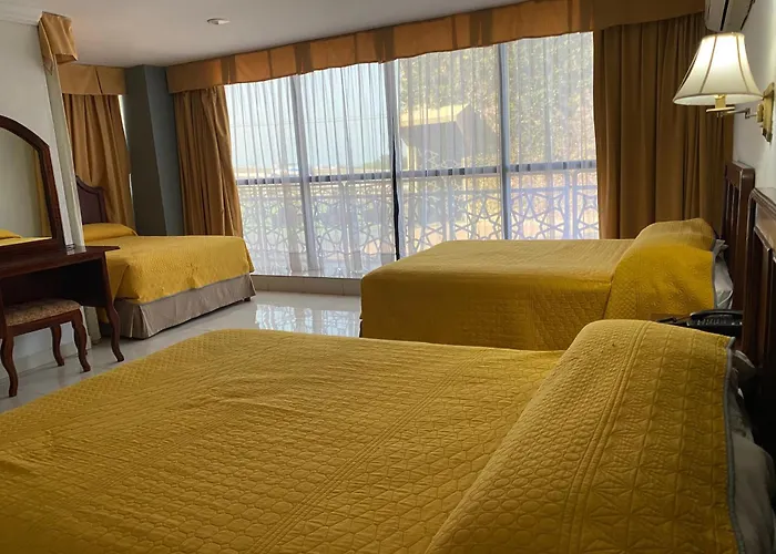 Grand Royal Tampico