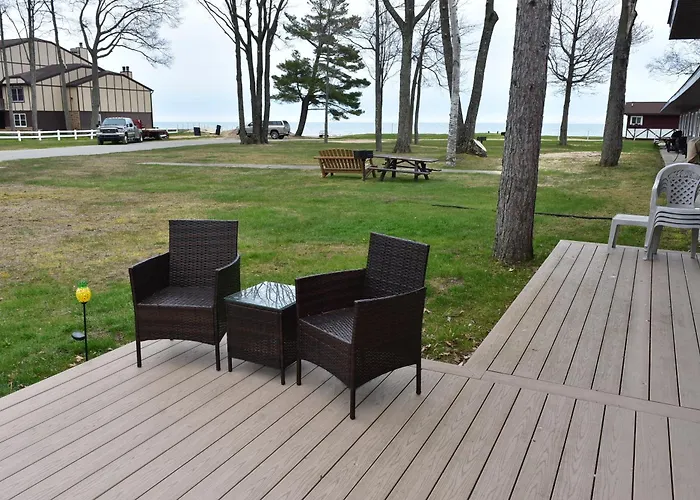 Sunrise Beach Oscoda @ Surfside