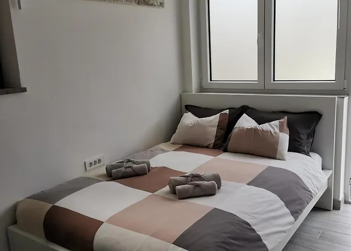 Apartma Pinea