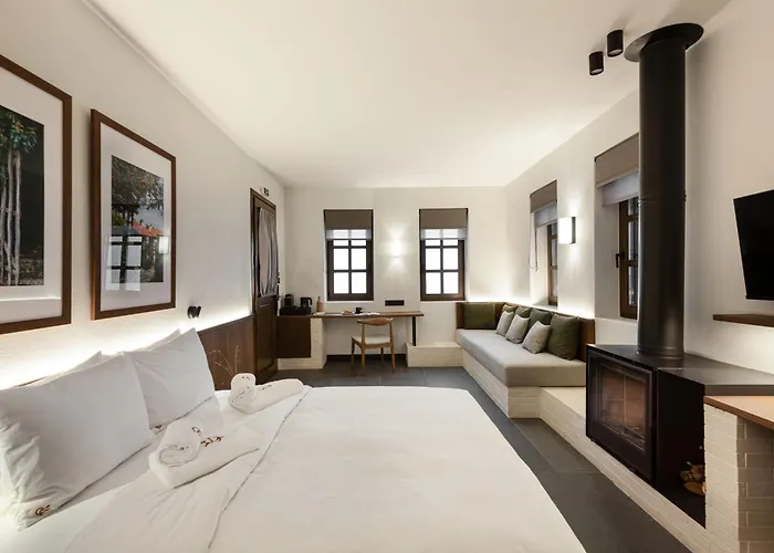 Unedo All Seasons Boutique Hotel