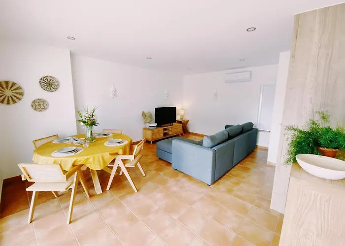 Beach Apartment Gabriela With Pool