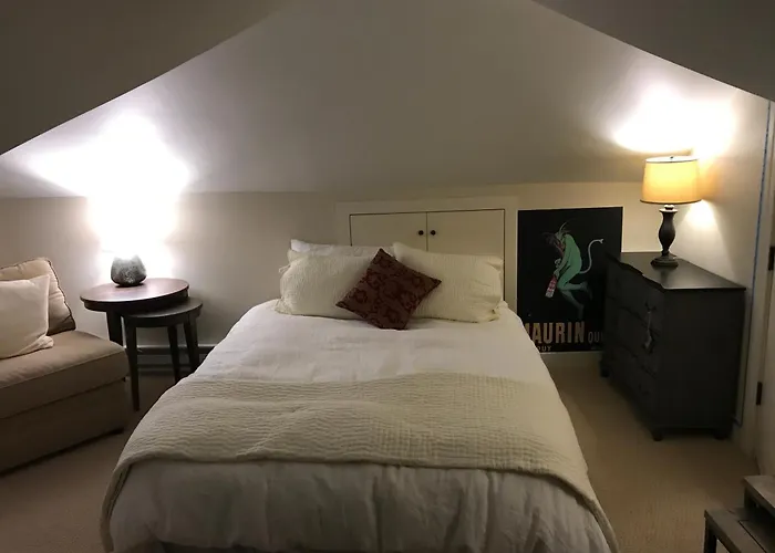 Beautiful Luxury Suite A & B Of Shorewood Home