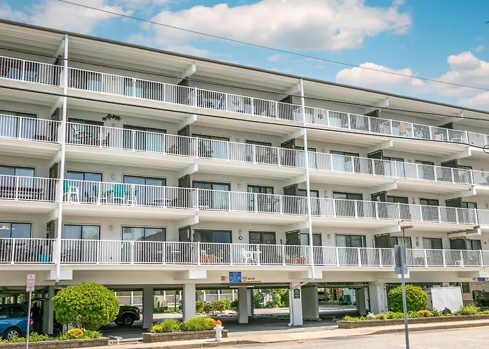 Ocean City Beach Retreat With Linens Included