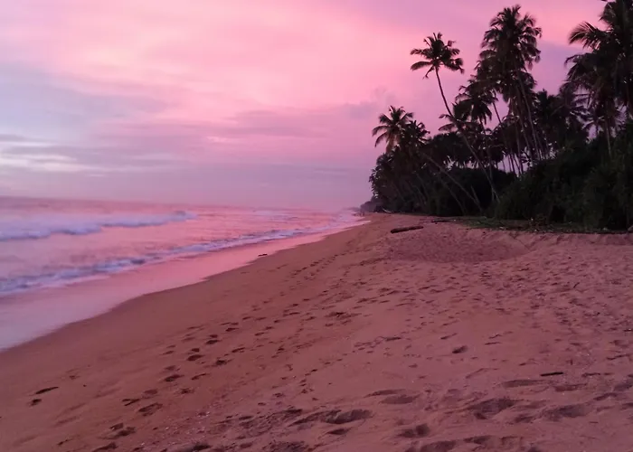 Lavila Beach Cottage