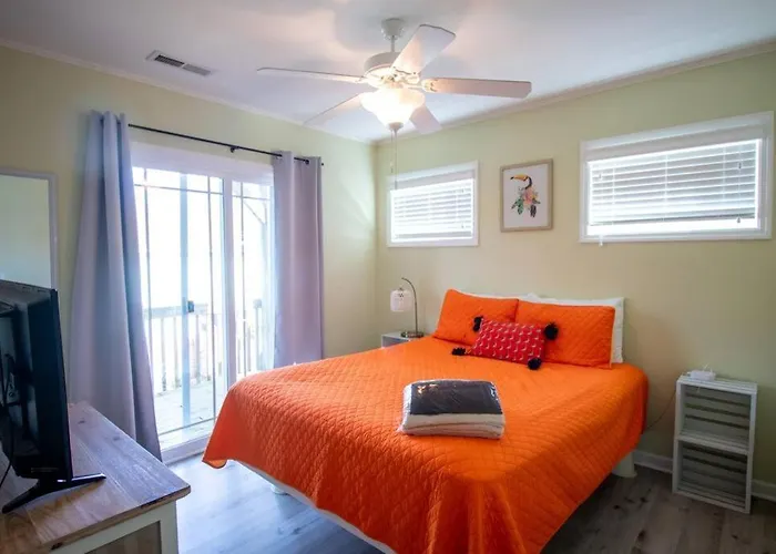 Ocean View Hot Tub Elevator 4Br 3Bath Dog Friendly