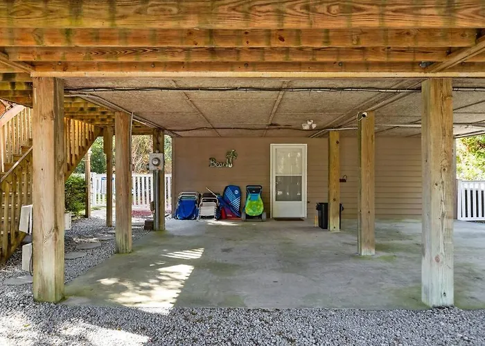 Why Knot Getaway. Emerald Isle Oasis