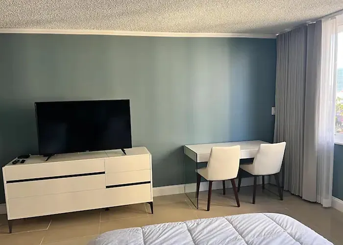 Entire Condo In Sunny Isles