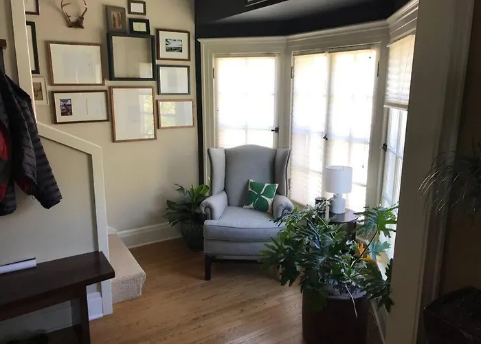 Beautiful Luxury Suite A Of Shorewood Home