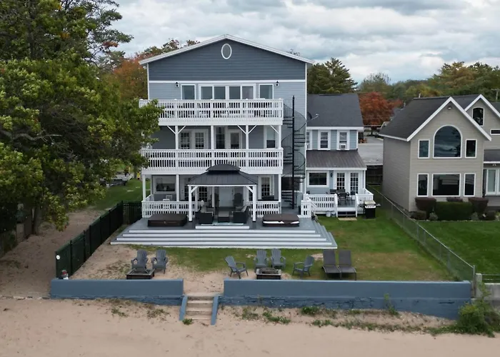 The Historic Oneida Lake House - Condo 2
