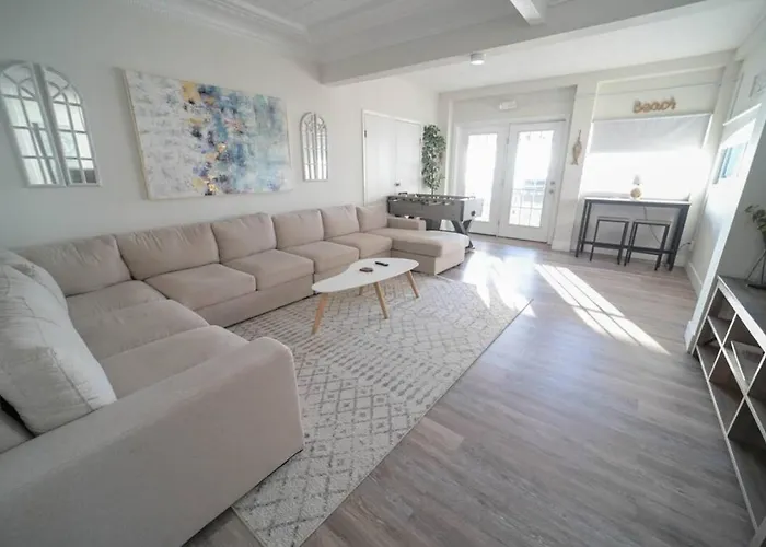 Condo 3 Historic Oneida Lakefront Sandcastle Way