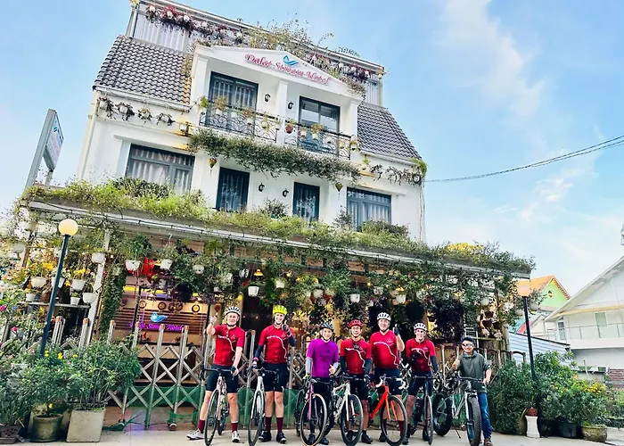 Dalat Stream Hotel-Khach San Dep Da Lat