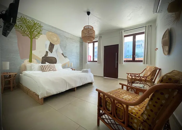 1 Corcega Beachfront Suites