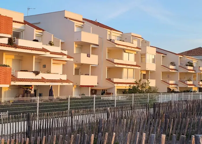 Tahiti Beach, T2 à la mer, piscine, terrasse et parking