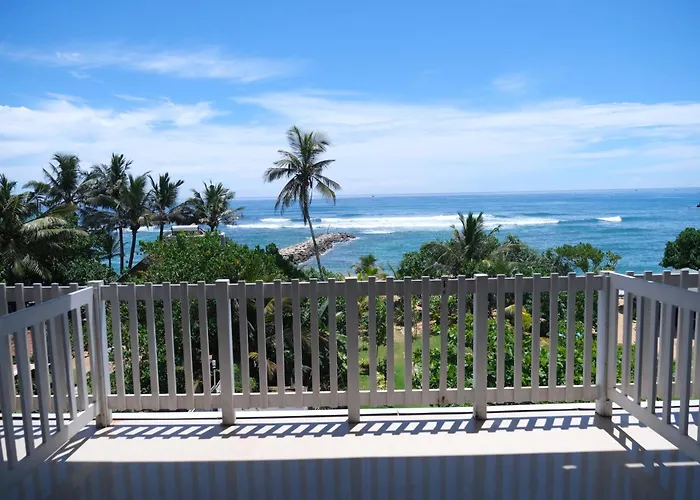Beachmirissa Hotel